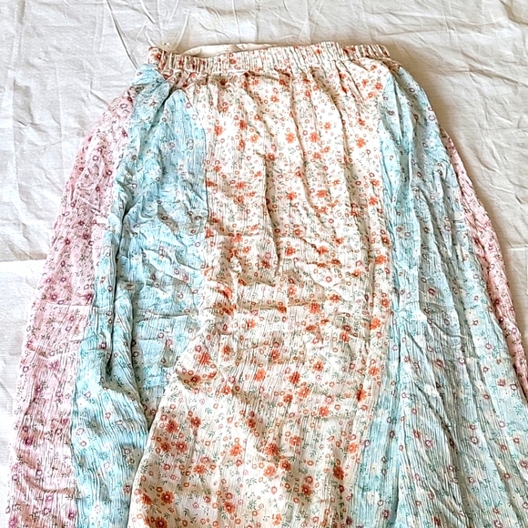 Hersy Dresses & Skirts - Maxi Skirt Floral Cottage Core S/M Rare Pattern